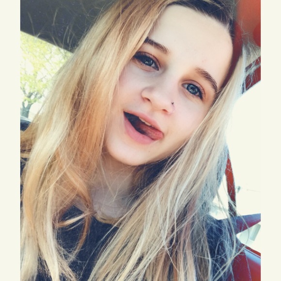 Meet your Posher, Daizy - Picture 1 of 1